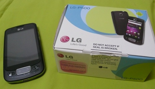 lg p500 optimus one with box